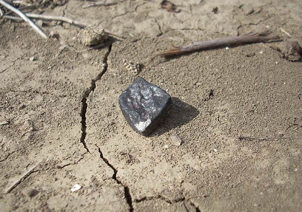 Why Meteorite Wedding Bands? Learn More About Meteorite Today!